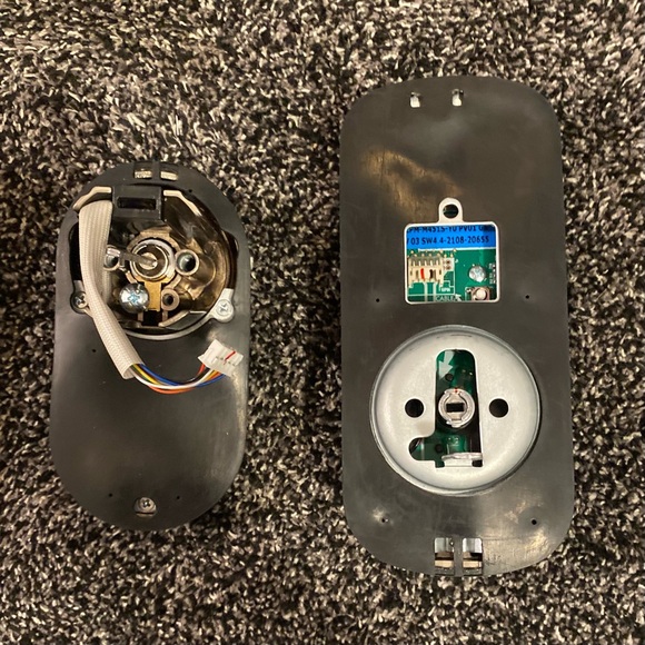 Yale Assure Lock with Z-Wave Smart Keypad Deadbolt Satin Nickel - Picture 12 of 16